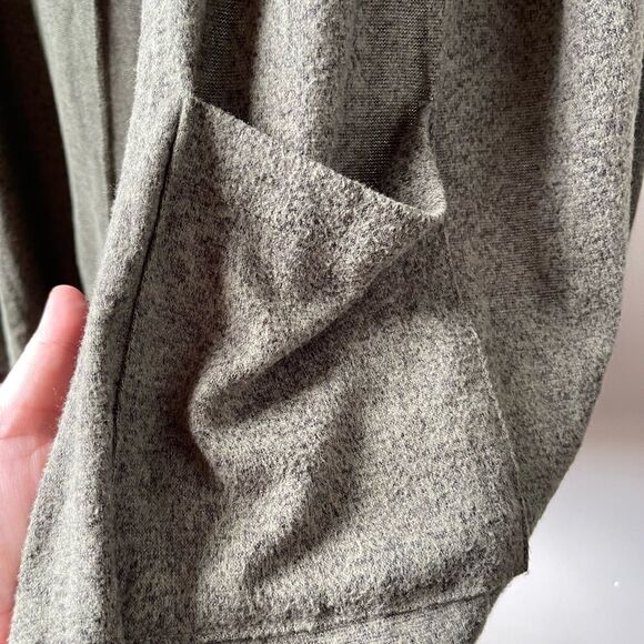 OUT from under drop shoulder olive green hooded super soft oversized cardigan XS - Picture 8 of 10